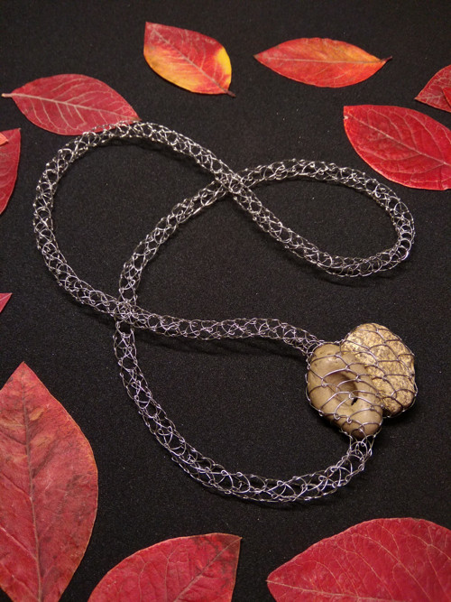 Amulet SULA