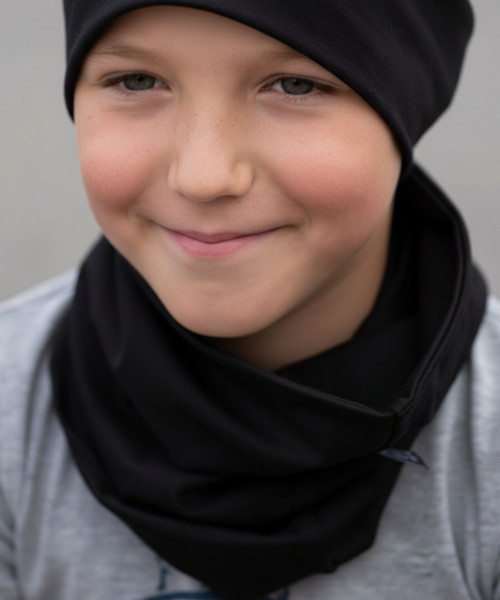 Nákrčník ČERNÝ