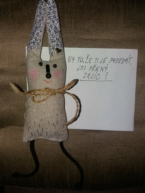 Zajíc narozeninový — foto 1