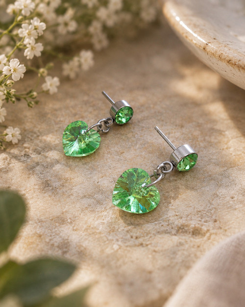 Náušnice - Swarovski srdíčka barvy zelené