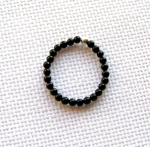 SPINEL 0.2*Ag*prstýnek z minerálu