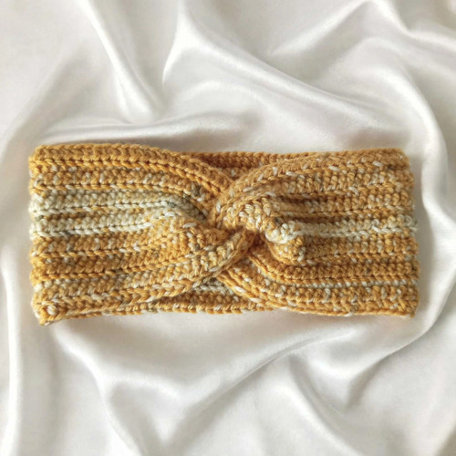 Háčkovaná čelenka - 46 cm