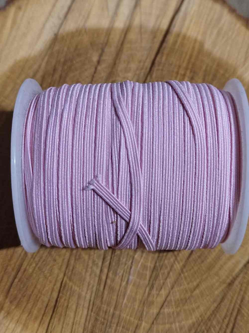 Pruženka plochá šíře 3 mm pudrová