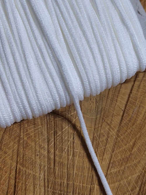 Kulatá pruženka Ø2 mm měkká bílá