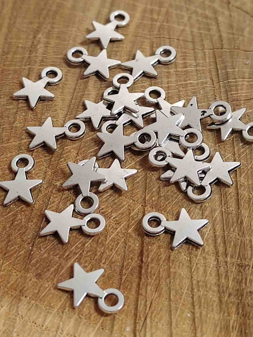 Přívěsek hvězda Ø10 mm barva platina