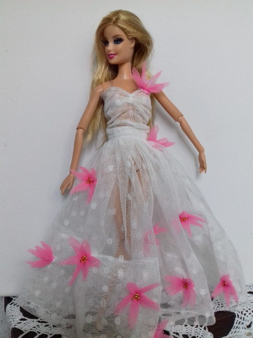 Šatičky pro Barbie - plesové č.7 — foto 1