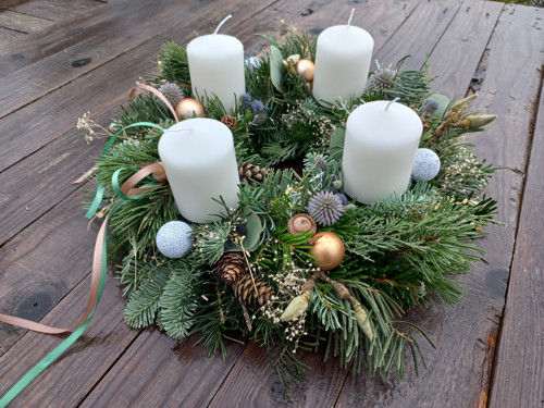 ADVENTNÍ VĚNEC krémové svíčky