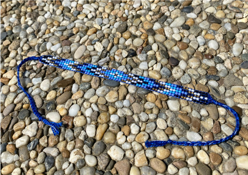 Náramek Arrow odstíny modré