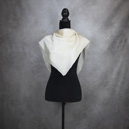Hodvábna šatka BÉŽOVÁ, 90 x 90cm, Handmade