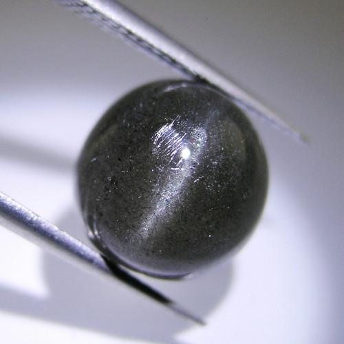Skapolit, kočičí oko, 6,06 ct., 11,1x10,8x6,9 mm