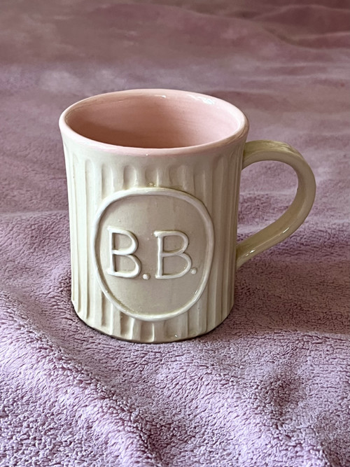 Romantický hrnek s monogramem dle vašeho výběru