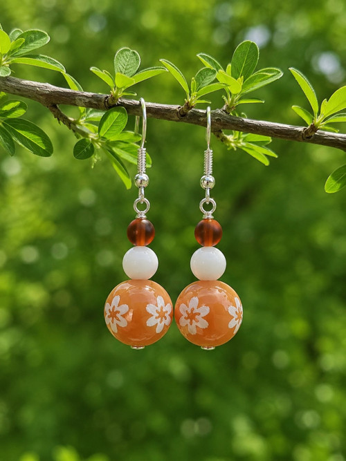 Náušnice Kuličky s kytičkami hnědé