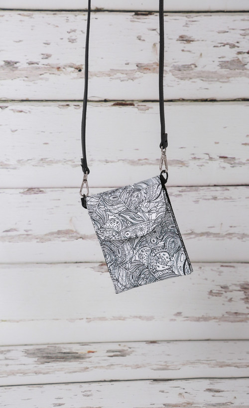 CALL BAG - černobílá peříčka — foto 1