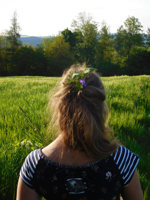 Čekání na soumrak :-) šaty úplet — foto 1