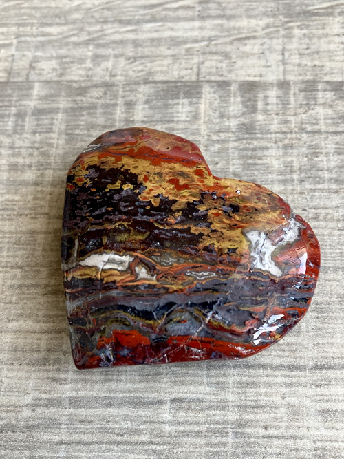 Červené achátove SRDCE- Madagaskar, minerál 46 g