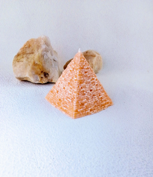 Svíčka pyramida
