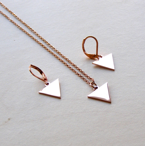 Ocelový náhrdelník - TROJÚHELNÍK ROSE GOLD