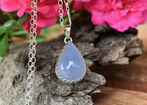 Lila chalcedon — foto 1