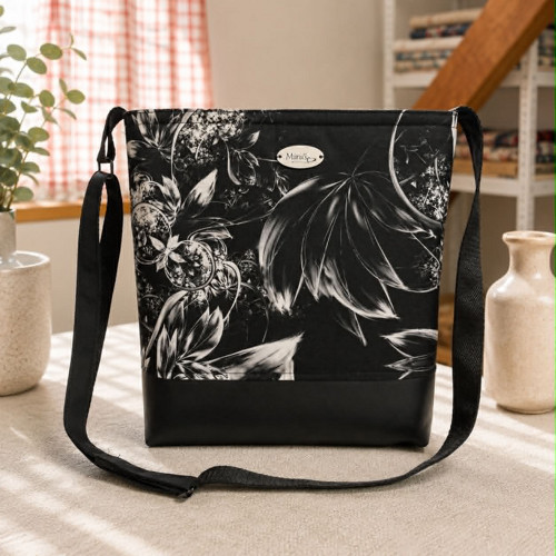 Crossbody - černé ornamenty