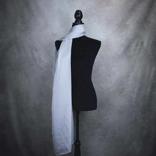 Hodvábny šál STRIEBORNÝ, 180 x 110cm, Handmade