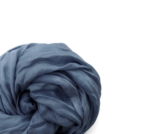 "blue smoke" hedvábná šála, pléd 180x90