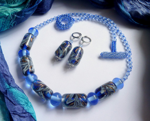 Náhrdelník Fantasy blue (s vinutkami)