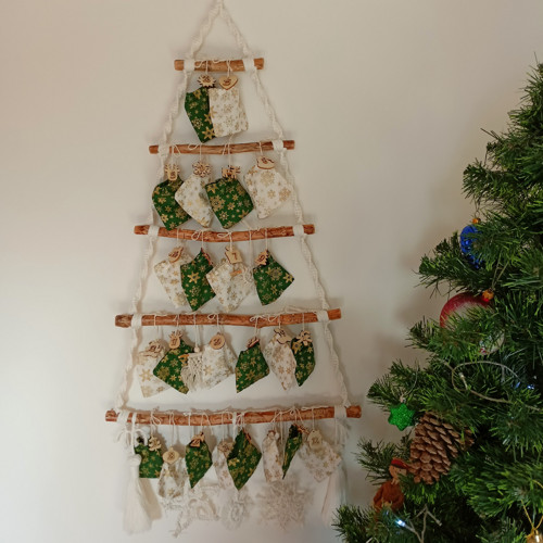 Adventní kalendář, vánoční stromeček, macramé