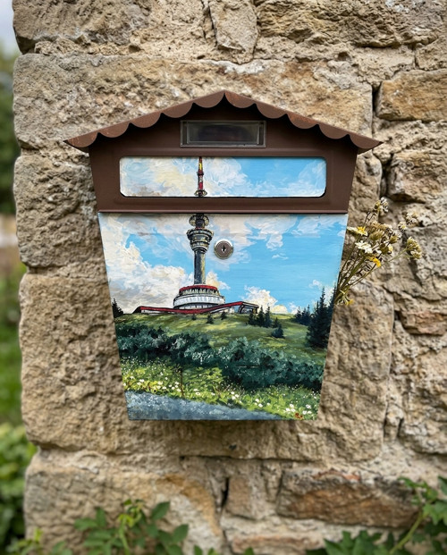 Poštovní schránka s ruční malbou Praděd