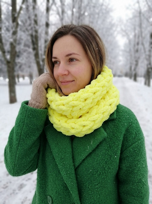 Měkký pletený nákrčník puffy (neonově žlutá)