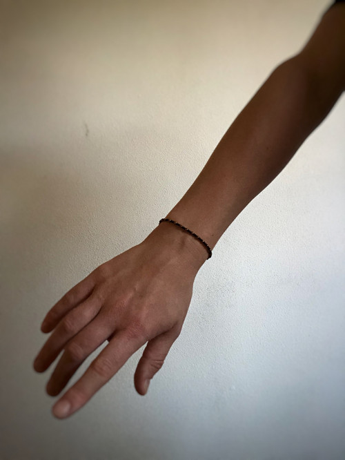 Minimalistický korálkový náramek BlackGold 1.0