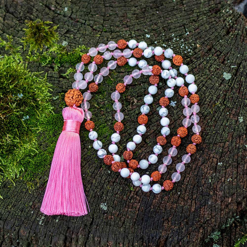 Japa mála - Růženín, howlit, rudraksha