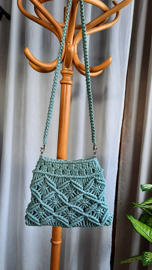 Dámská macramé kabelka šalvějová