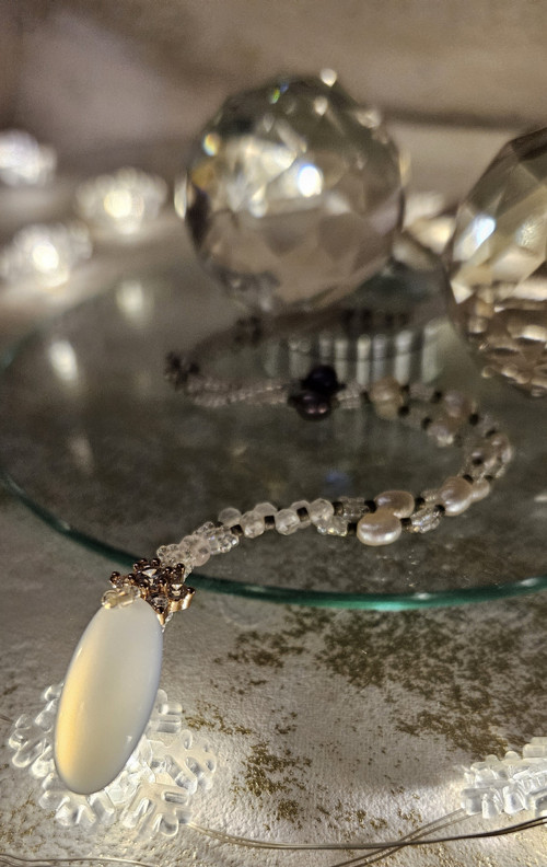 Uklidňující chalcedonový s perličkami