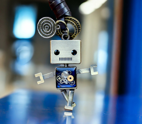 Robot - klíčenka — foto 1