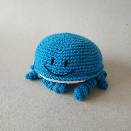 Háčkovaný krab - modrý