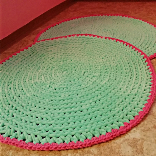 Koberec háčkovaný kruh 54 cm - sada 2ks mentol
