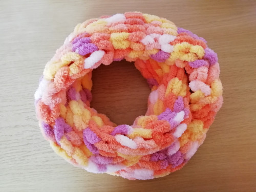 Měkký pletený nákrčník puffy (barevný)