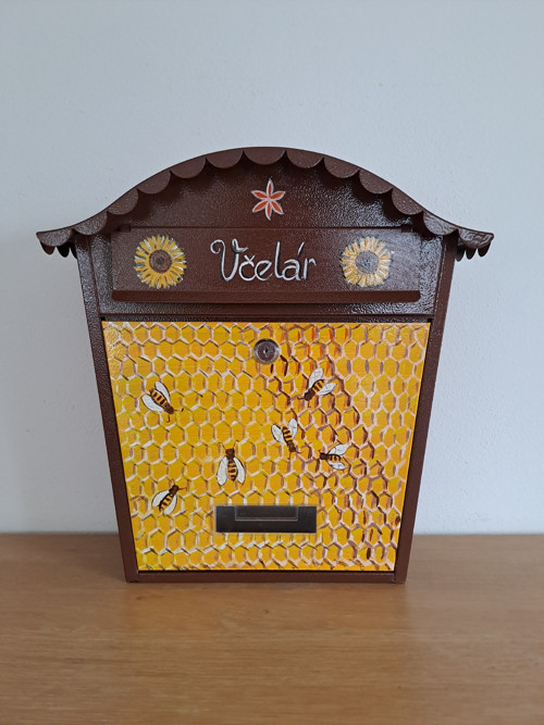 Malovaná schránka - včelár — foto 1