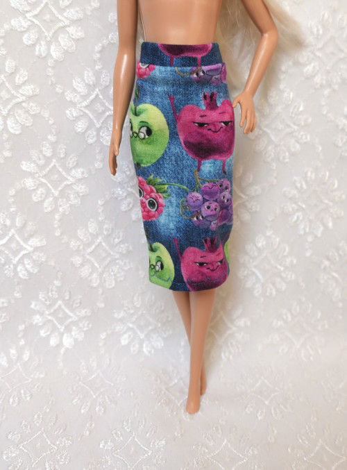 Barbie - natahovací sukně — foto 1