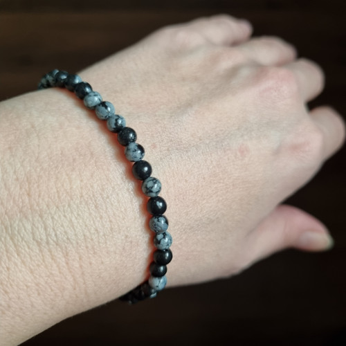 Náramek OBSIDIÁN VLOČKOVÝ 4mm