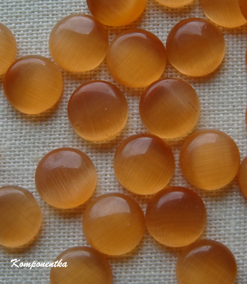 Kabošon z polodrahokamu Kočičí oko 6mm 2kusy