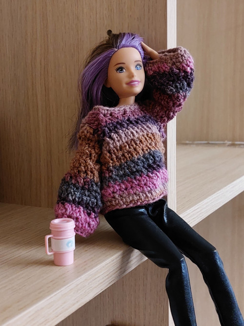 Barbie trendy háčkovaný svetr