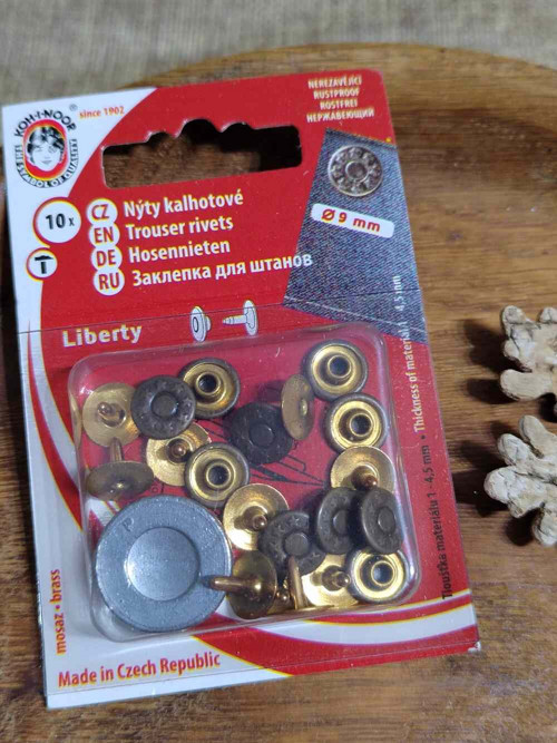 Kalhotový nýtek Liberty karta 10ks barva staromosa