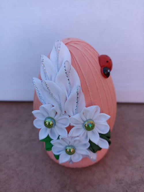 Vajíčko kanzashi