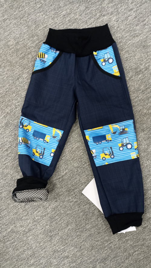Jarní soft kalhoty vel.116