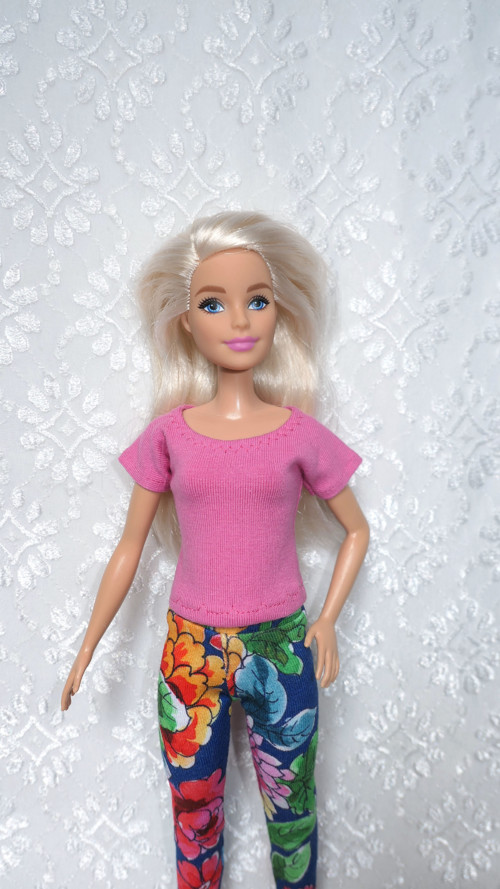 Barbie - Tričko — foto 1