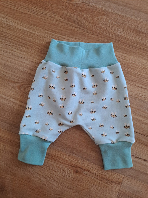 Dětské tepláčky baggy, vel. 62 Včelky