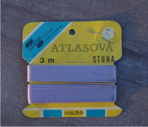 Atlasová stuha