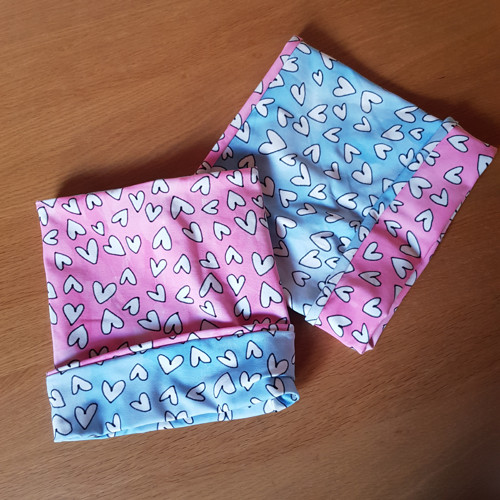 Nákrčník-čepice srdíčka