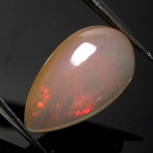 Kabošon přírodního Opálu, 3,10 ct., 16,5x9,5x4,1mm